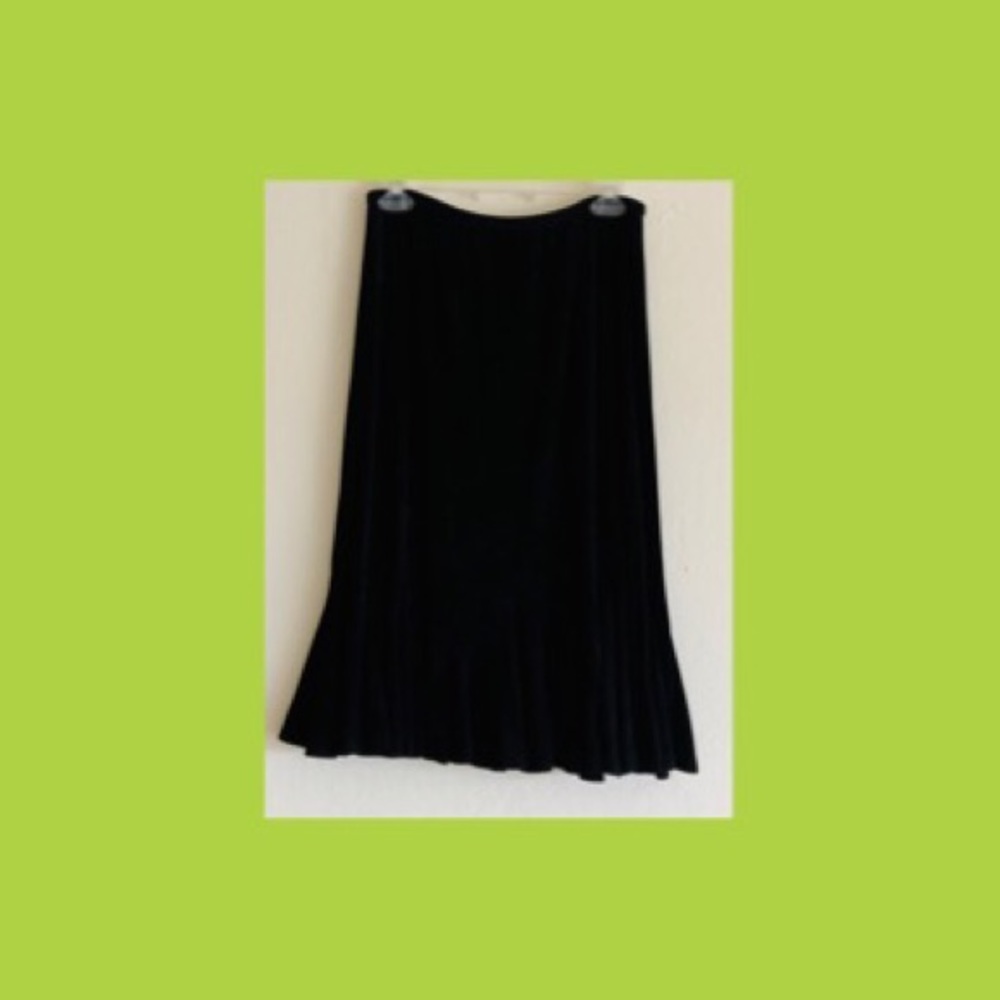 Women’s 3 piece Skirt set  Price Drop! - Picture 5 of 7